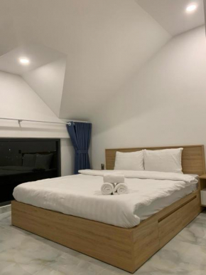 Chin House